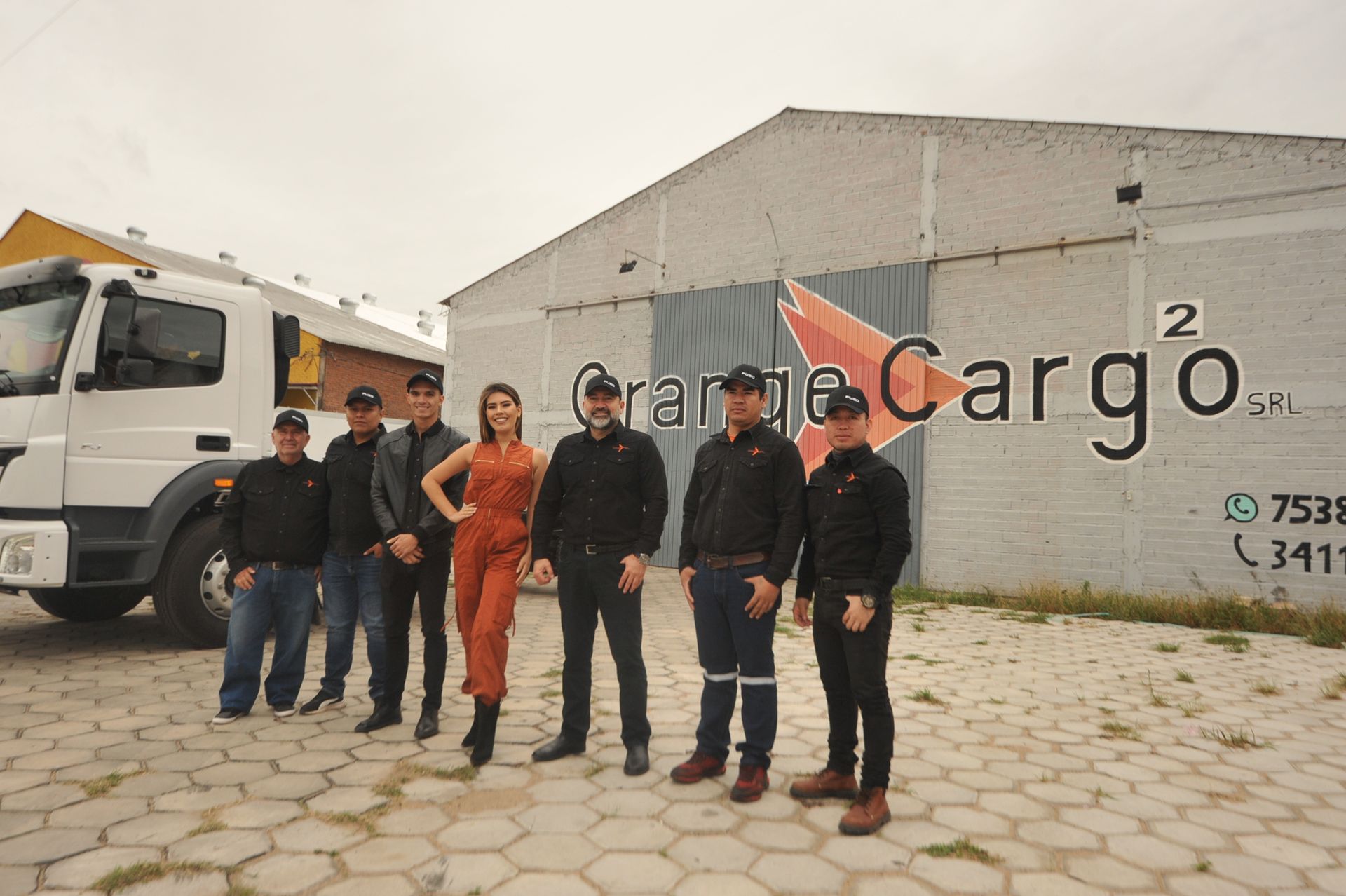 Equipo de Orange Cargo